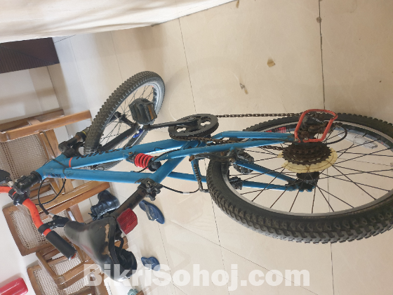 BTWIN bicycle Racing cycle