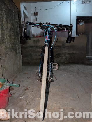 hero road bike ( racing cycle)