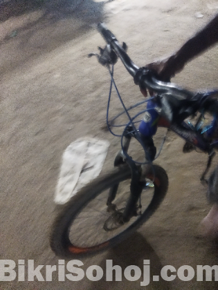 একটা সাইকেল বিক্রি হবে