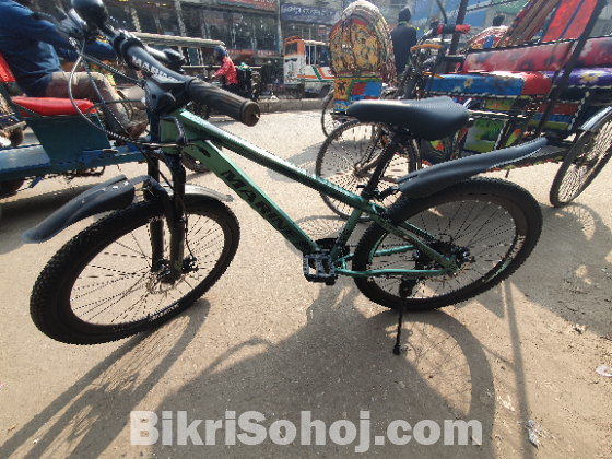 ম্যারিন নিউক্লিয়ার ২০০