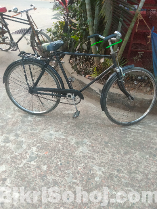 একটি সাইকেল বিক্রি করা হবে