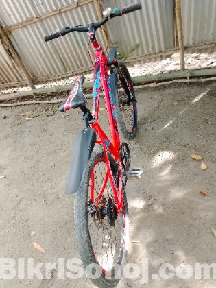হিরো