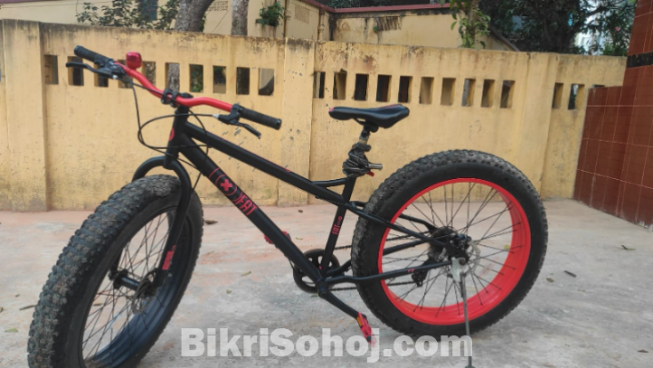 Magna fat bike