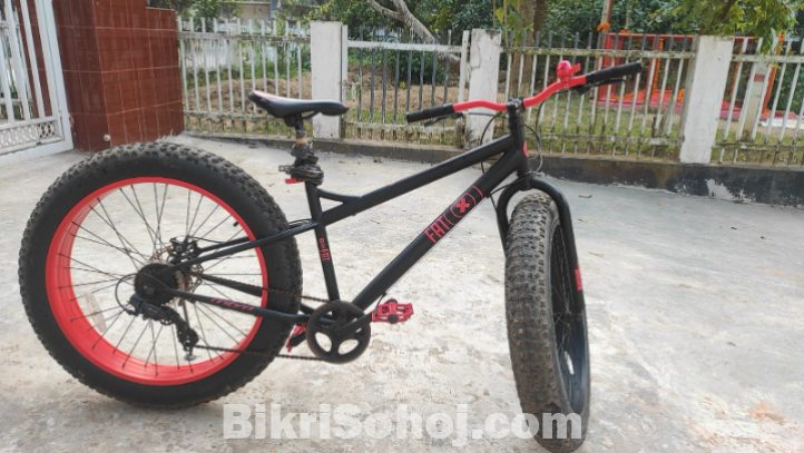 Magna fat bike