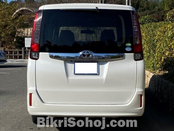 Toyota Noah X HYBRID 2014