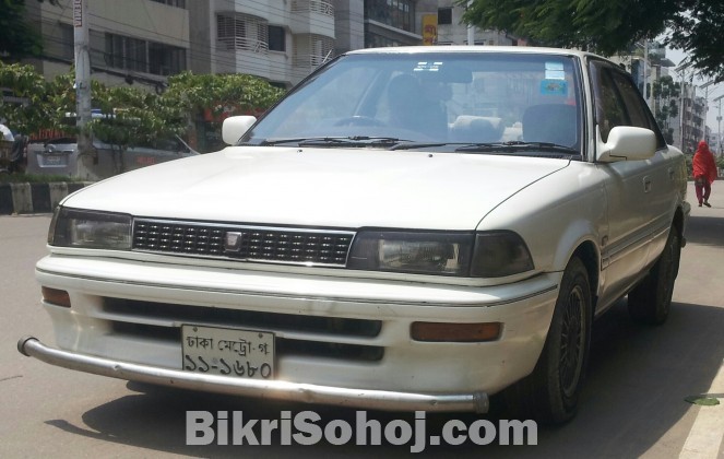 Toyota corolla 1990