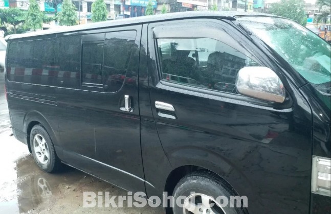 TRH HIACE