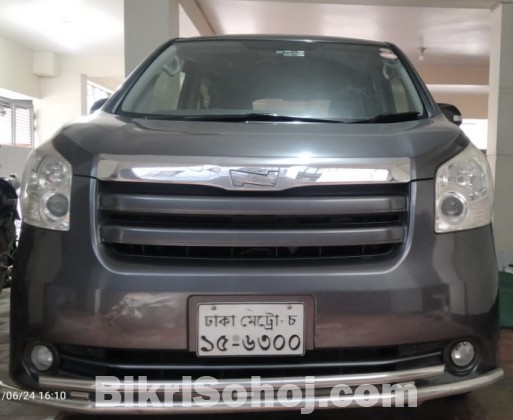 Toyota X Noah Smart Edition 2009