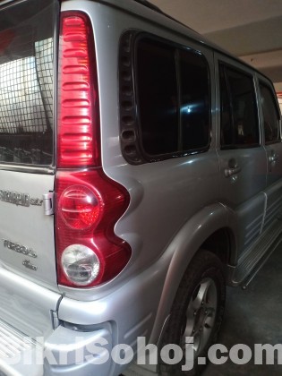 Mahindra scorpio six