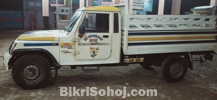 Mahindra Bolaro