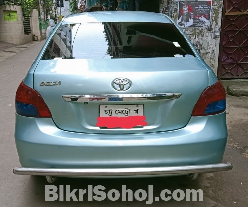 Toyota belta 2006