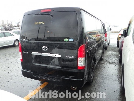 TOYOTA HIACE SUPER GL 2014