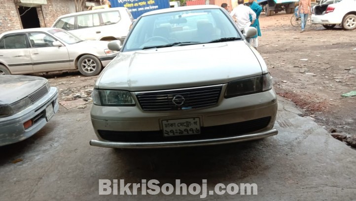 Nissan SunnY 2004 Model