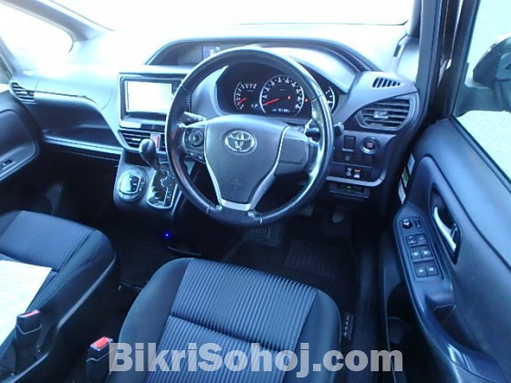 TOYOTA NOAH SI BLACK 2014