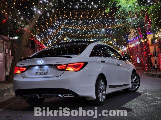 Hyundai Sonata sunroof moonroof 2012