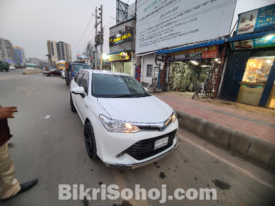Toyota fielder 2017