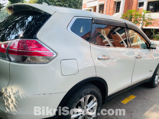 Nissan X Trail