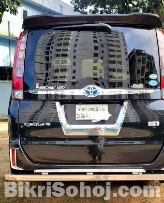 TOYOTA ESQUIRE HYBRID