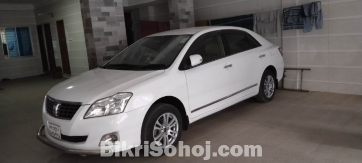 TOYOTA Premio Superior