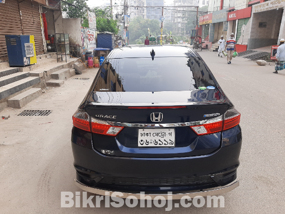 Honda Grace - EX package