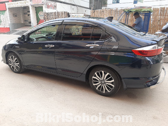 Honda Grace - EX package