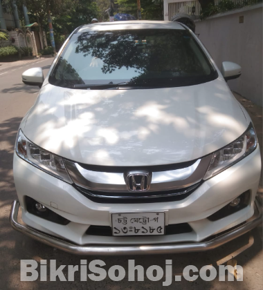 Honda Grace 2015