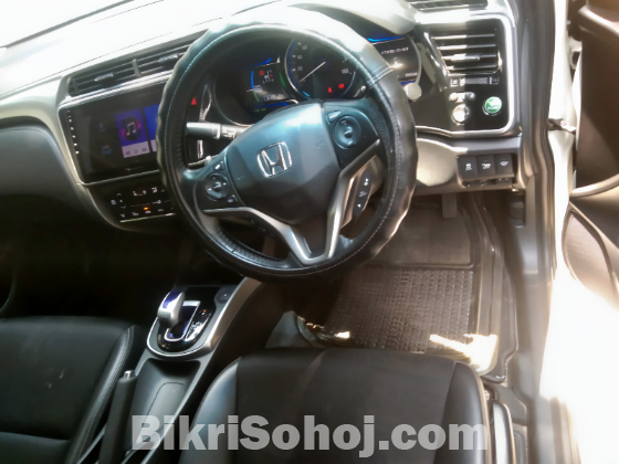 Honda Grace 2015