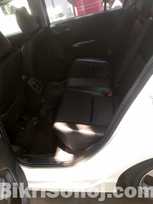 Honda Grace 2015