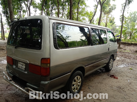 Toyota Hiace Super Gl