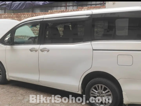 Toyota Esquire GL Premium Edition 2016