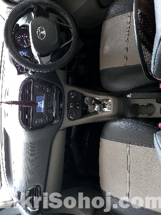 TATA Tiago xta 2018