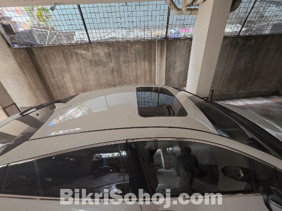 Toyota Prius 2019 New Shape with Sunroof
