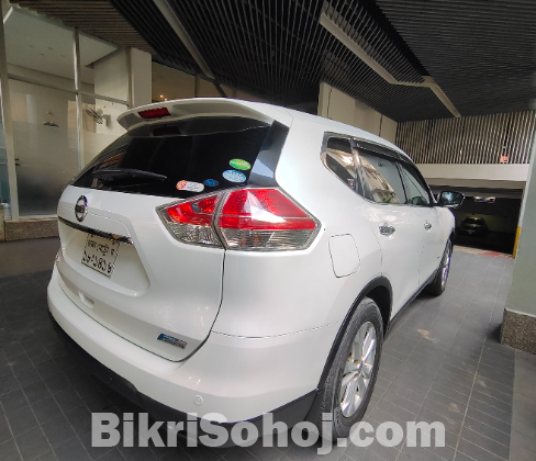 Nissan X-Trail 2015 Hybrid