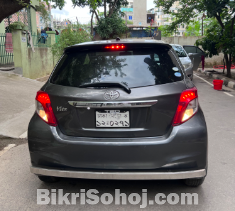 Toyota Vitz 2011