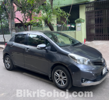 Toyota Vitz 2011