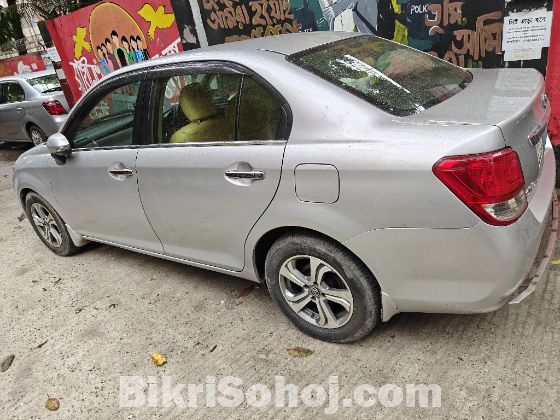 Toyota Axio 2014