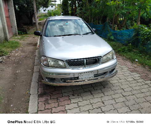 Nissan Sunny 2001
