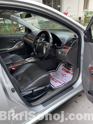 Toyota premio