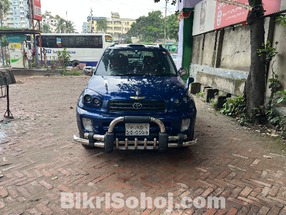 RAV4
