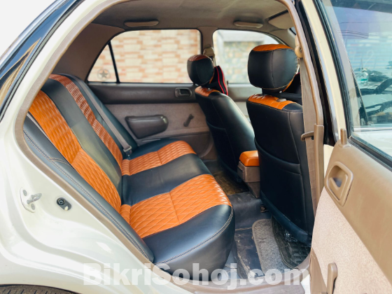 Xe saloon Corolla