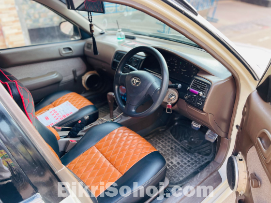 Xe saloon Corolla