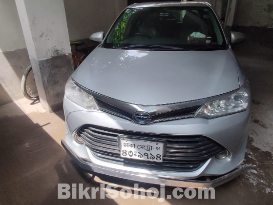 Toyota Axio Hybrid 2015