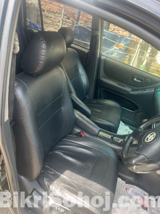 Toyota Kluger 2002