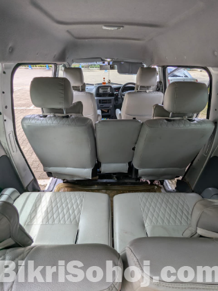 Noah GL Micro Bus