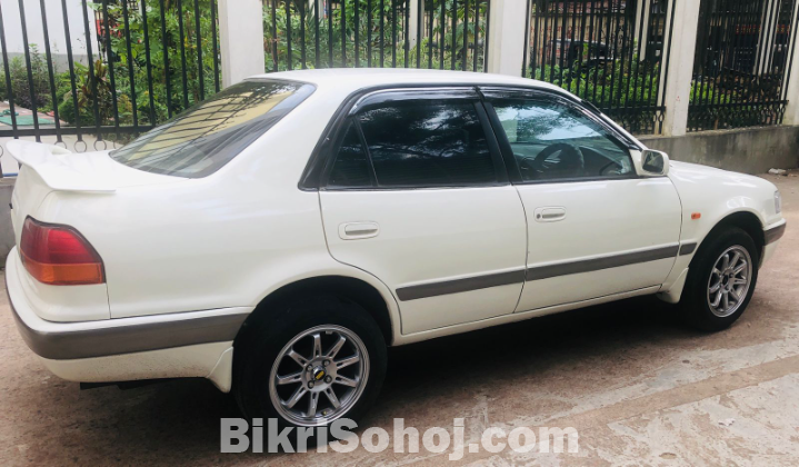 Toyota Corolla 111