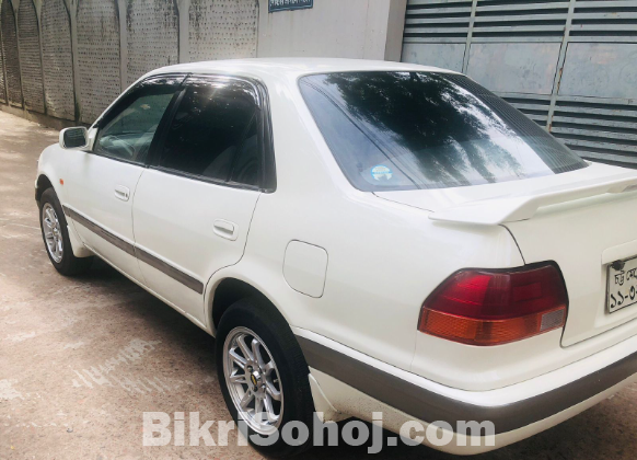 Toyota Corolla 111