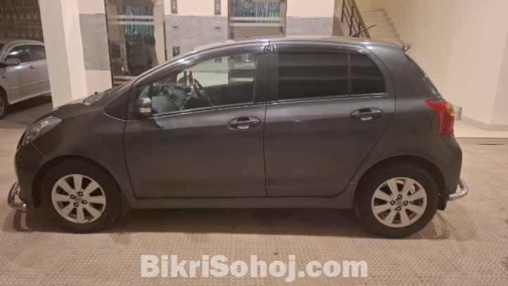 Toyota Vitz 2010 G Push Smart Package