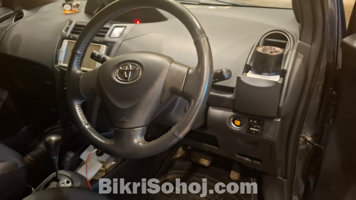 Toyota Vitz 2010 G Push Smart Package