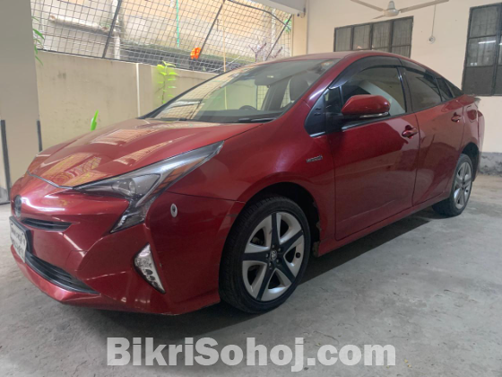 2016 Prius S Touring Low Km