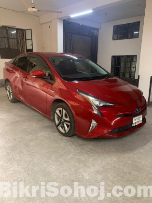 2016 Prius S Touring Low Km